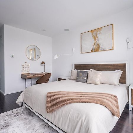 Fancy Downtown House With Hot Tub & Bbq By Globalstay Τορόντο Εξωτερικό φωτογραφία