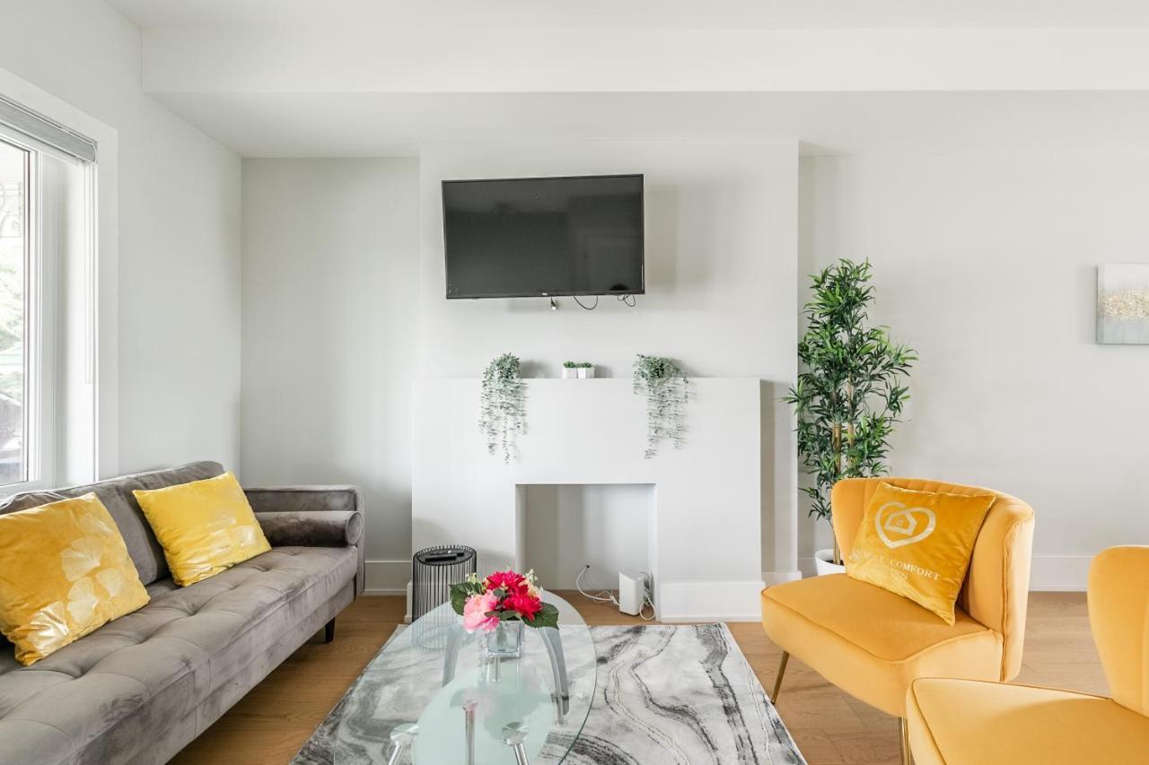 Fancy Downtown House With Hot Tub & Bbq By Globalstay Τορόντο Εξωτερικό φωτογραφία