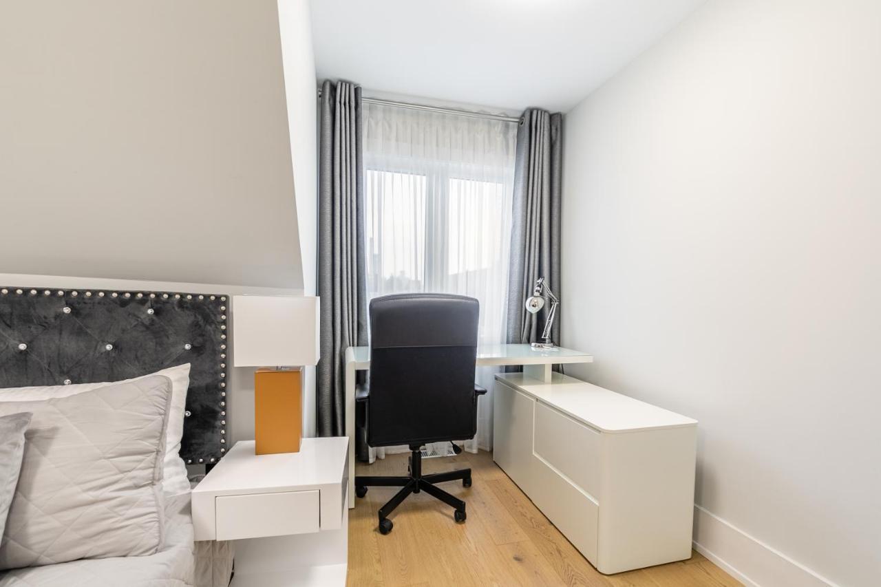 Fancy Downtown House With Hot Tub & Bbq By Globalstay Τορόντο Εξωτερικό φωτογραφία