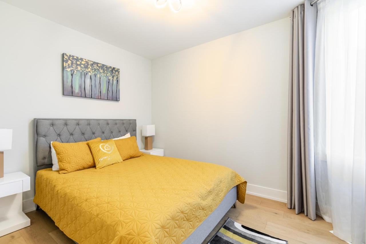 Fancy Downtown House With Hot Tub & Bbq By Globalstay Τορόντο Εξωτερικό φωτογραφία
