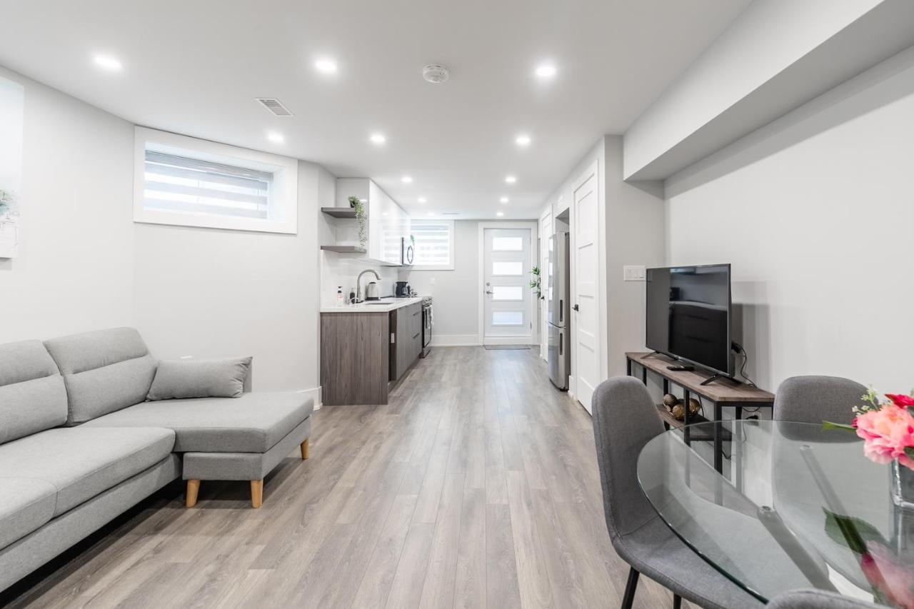 Fancy Downtown House With Hot Tub & Bbq By Globalstay Τορόντο Εξωτερικό φωτογραφία